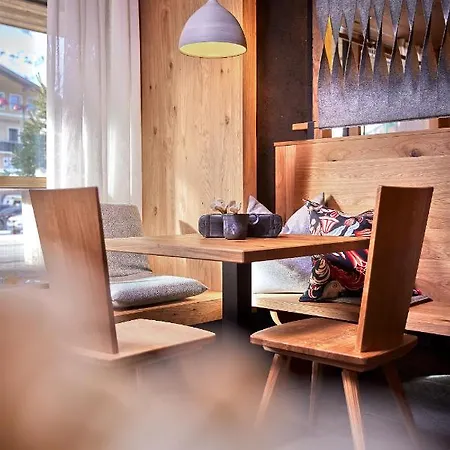 ホテル Alpenhotel Perner オーバータウエルン