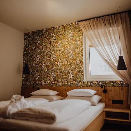 Alpenhotel Perner فندق