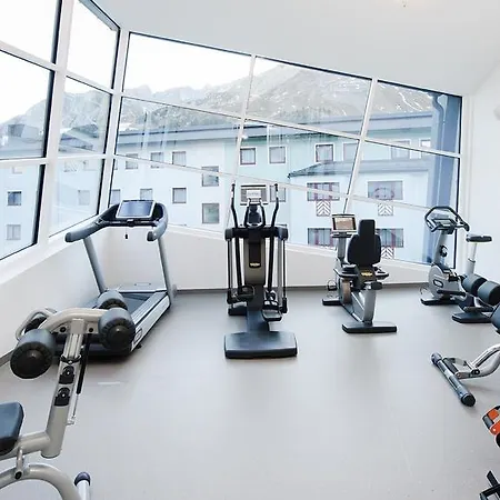 Alpenhotel Perner オーバータウエルン