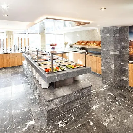 ホテル Alpenhotel Perner 4*